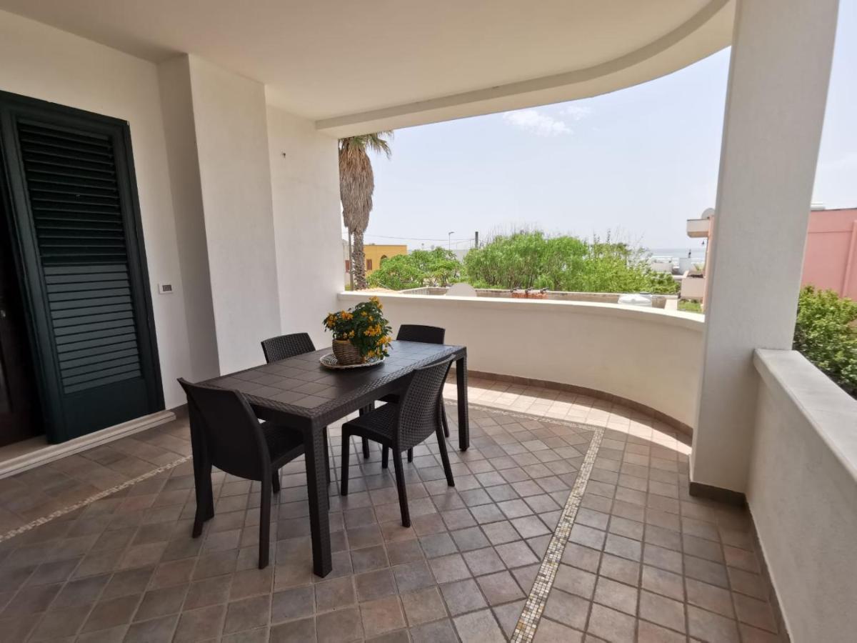 Casa Tramonto Vista Mare Apartman Marina Di Pescoluse Kültér fotó
